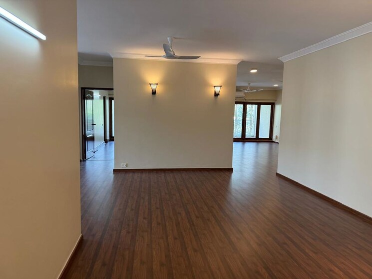 Room, brigade-coronet 3 Bedroom 3000 Sq.Ft. Penthouse In Vasanth Nagar Bangalore 9877954