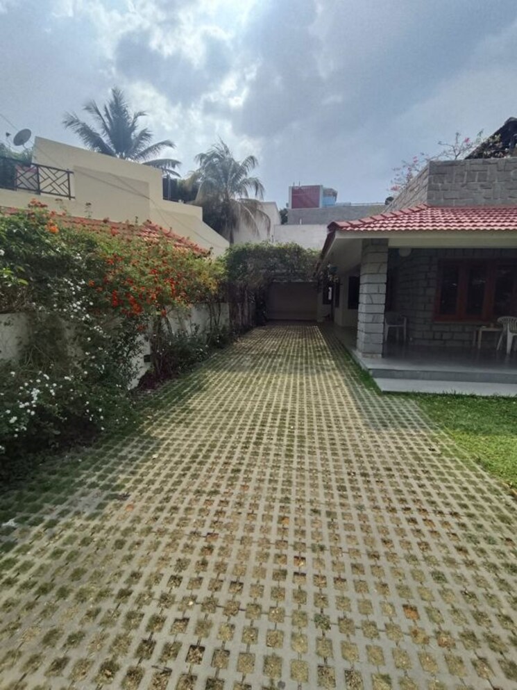 Exterior View, vista-the-450-rmv 4 Bedroom 3000 Sq.Ft. Independent House In Rmv Extension Bangalore 9663021