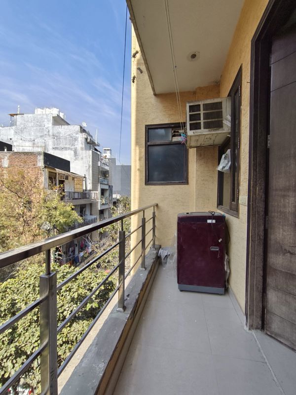2 BHK + Study Room Builder Floor For Rent in Saket