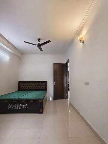Furnished Amenities in 2 BHK Builder Floor at Saket – for Rent
