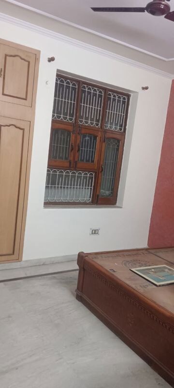 Furnished Amenities in 1.5 BHK Independent House at Sector 55 – for Rent