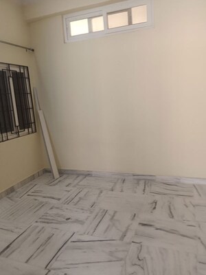 Room in 2 BHK Apartment at Narsingi – for Rent