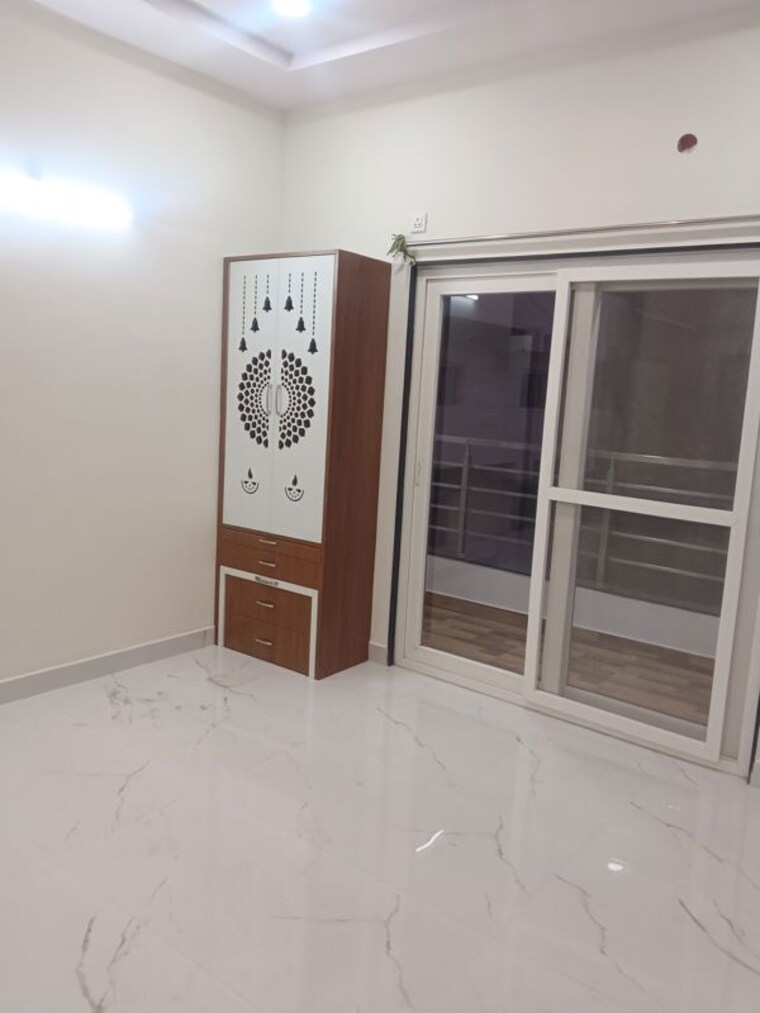 Room, puppalaguda 3 Bedroom 1500 Sq.Ft. Apartment In Puppalaguda Hyderabad 9946612