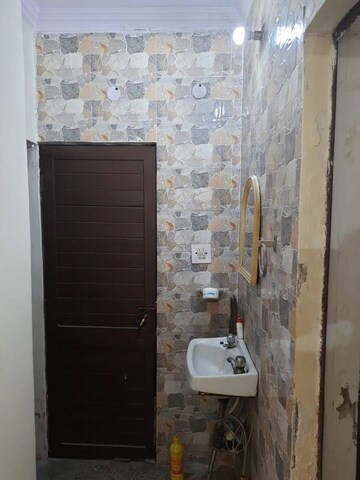 Bathroom in 1.5 BHK Builder Floor at NTPC Township, Sector 33 – for Rent