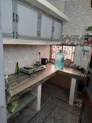 Kitchen in 1.5 BHK Builder Floor at NTPC Township, Sector 33 – for Rent