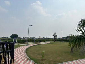  Plot – Garden View at BPTP Parkland, Sector 75 - for Sale