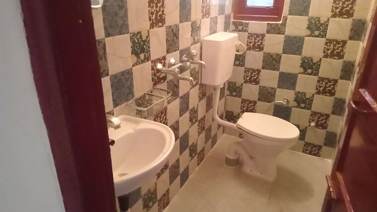 Team Area, sector 10 2 Bedroom 4500 Sq.Ft. Independent House In Sector 10 Chandigarh 9946673