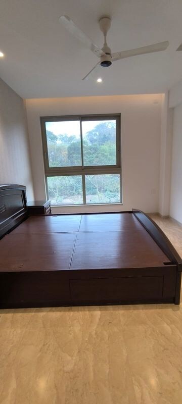 Room in 2 BHK Apartment at Castle Rock, Powai – for Rent