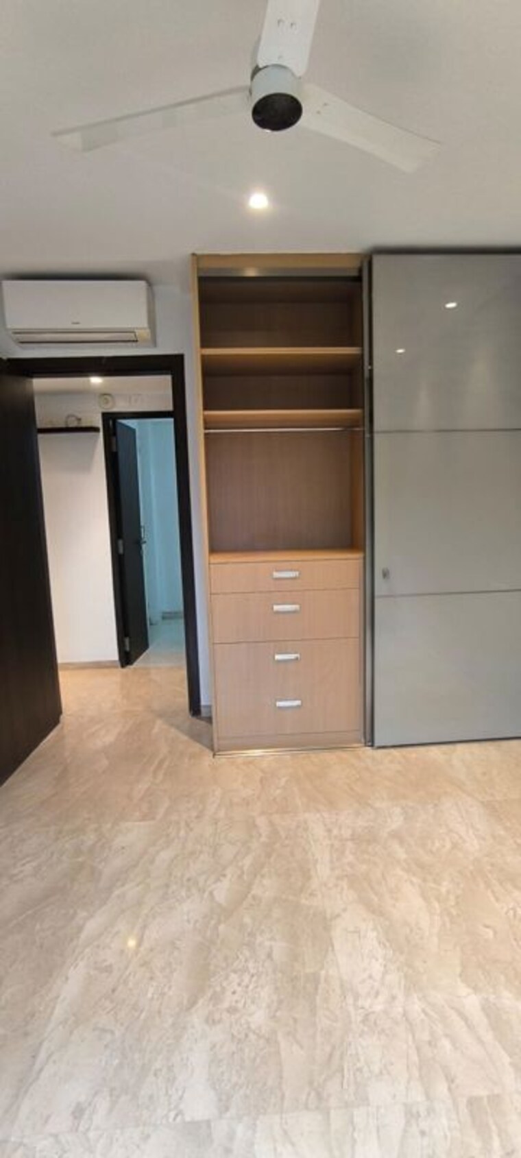 Room, castle-rock 2 Bedroom 650 Sq.Ft. Apartment In Powai Mumbai 9946677