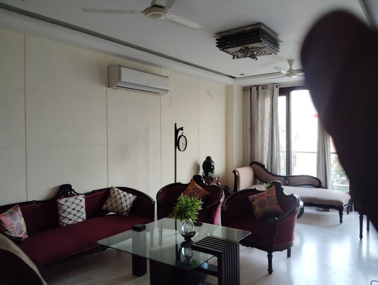 Master Bedroom, shivalik colony 3 Bedroom 1550 Sq.Ft. Builder Floor In Shivalik Colony Delhi 9946694
