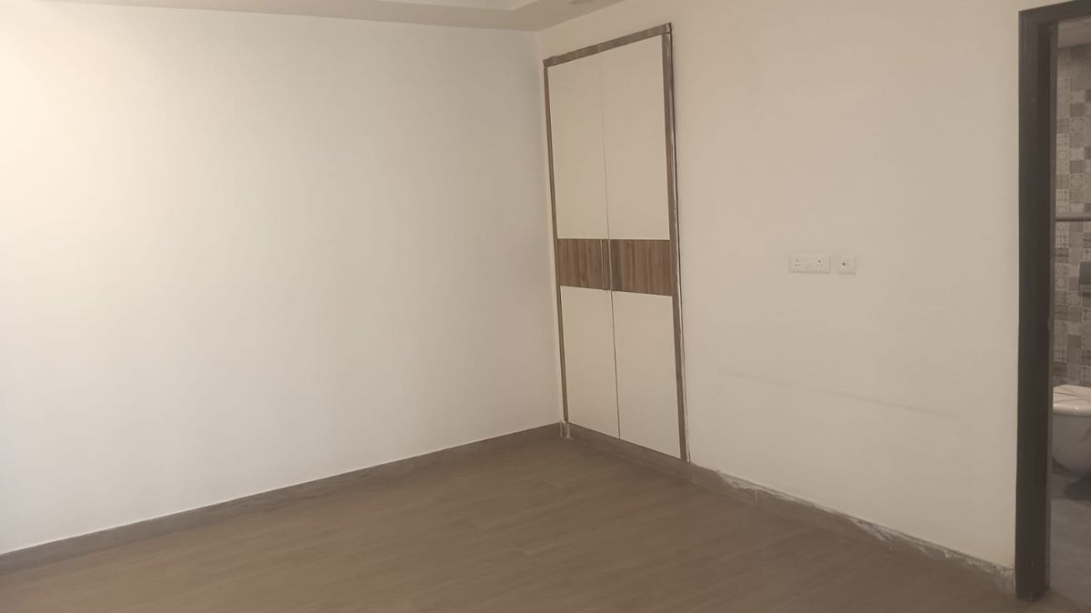 2 BHK + Pooja Room Apartment For Sale in Nimbus Express Park View - II