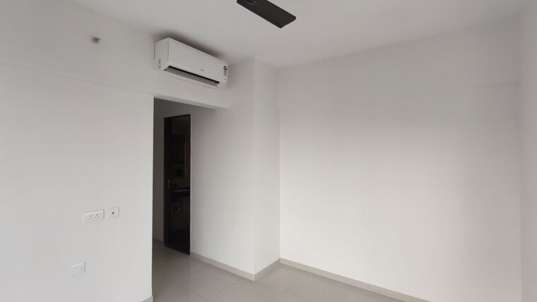 Room, lodha-amara 2 Bedroom 882 Sq.Ft. Apartment In Kolshet Road Thane 9946709