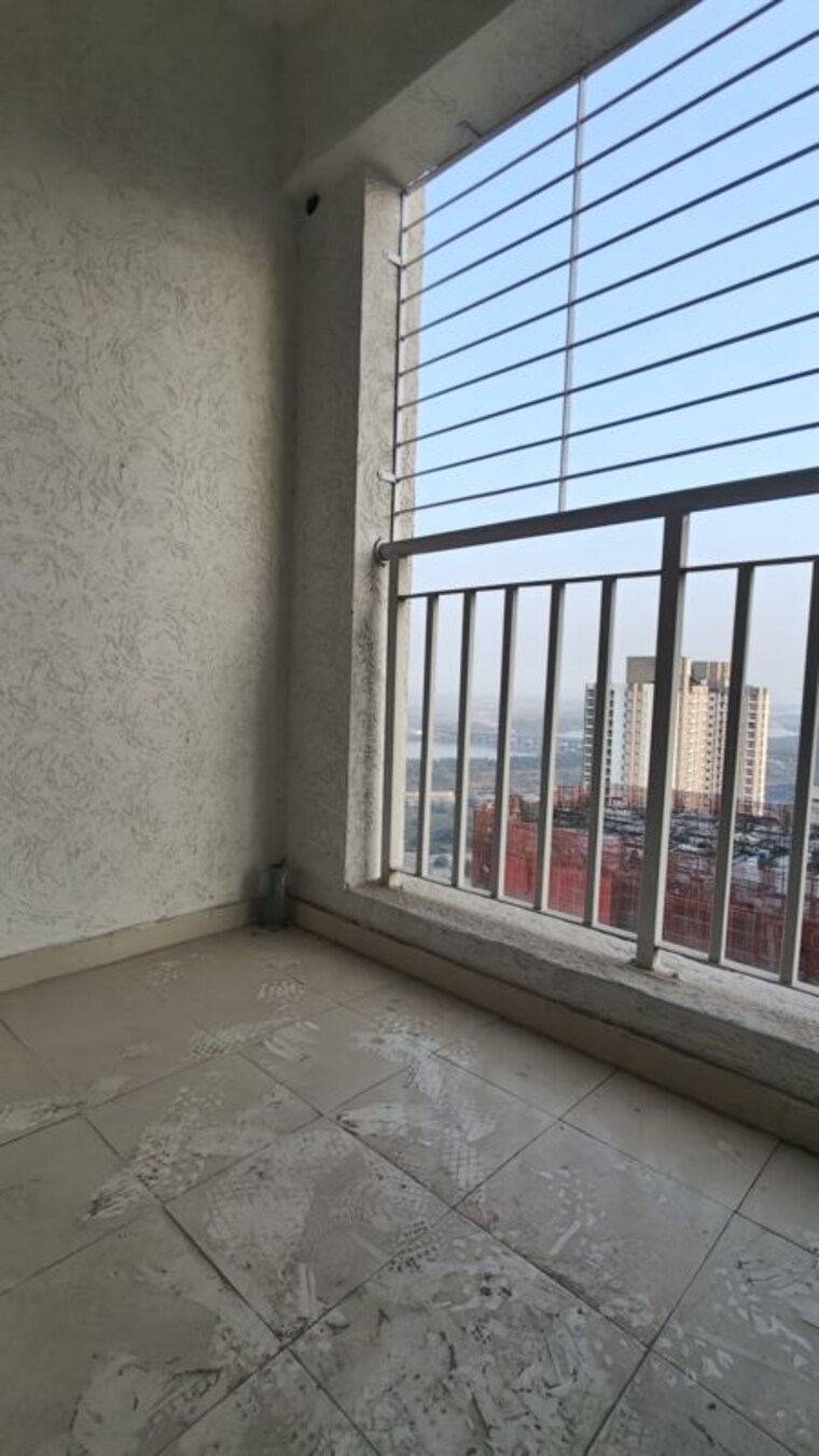 Balcony, lodha-amara 3 Bedroom 955 Sq.Ft. Apartment In Kolshet Road Thane 9946712