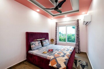 Bedroom in 6+ BHK Villa at RWA Apartments Sector 50, Sector 50 – for Sale