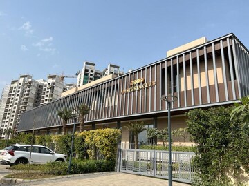  Plot – Exterior View View at BPTP Amstoria, Sector 102 - for Sale