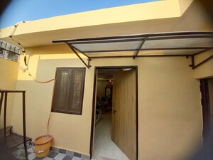 Building Lobby in 6+ BHK Independent House at Sanjay Gandhi Puram – for Sale