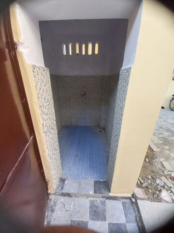 Building Lobby in 6+ BHK Independent House at Sanjay Gandhi Puram – for Sale