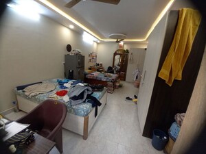 Bedroom in 6+ BHK Independent House at Sanjay Gandhi Puram – for Sale