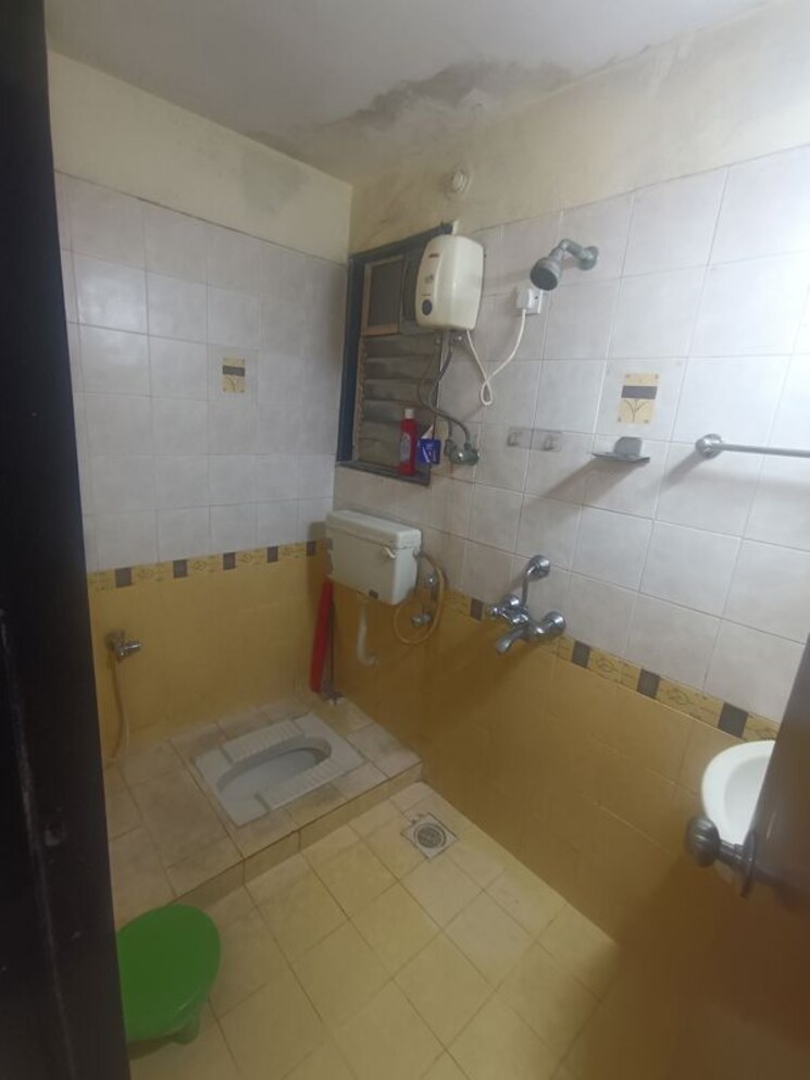 Bathroom, bhoomi-park-ii 1 Bedroom 650 Sq.Ft. Apartment In Malad West Mumbai 9946746