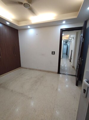 Room in 2 BHK Builder Floor at Malviya Nagar – for Rent