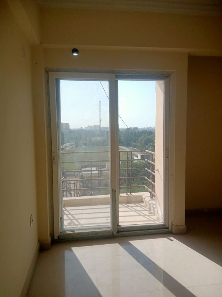 Room, sanjar-gold 3 Bedroom 1560 Sq.Ft. Apartment In Vrindavan Yojna Lucknow 9946774