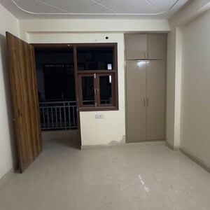 Room in 1 BHK Builder Floor at Palm Residency Chhatarpur, Rajpur Khurd Extension – for Rent