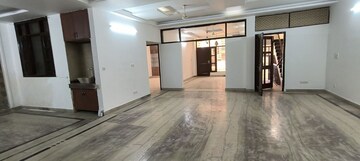 Room in 3 BHK Builder Floor at RWA Apartments Sector 50, Sector 50 – for Rent