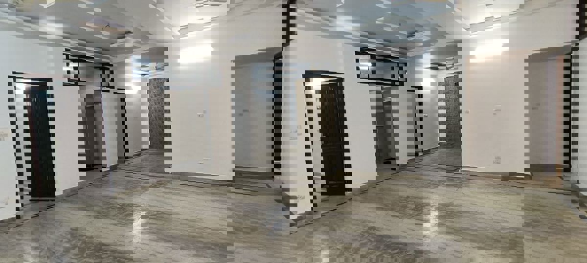 3 BHK + Pooja Room 3000 Sq.Ft. Builder Floor in RWA Apartments Sector 50