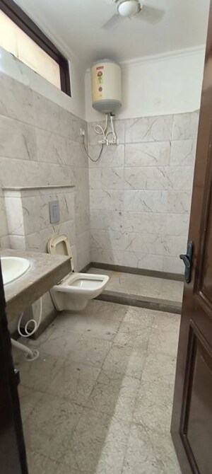 Bathroom in 3 BHK Builder Floor at RWA Apartments Sector 50, Sector 50 – for Rent
