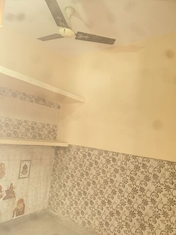 Room in 3 BHK Independent House at Sector 19 – for Rent