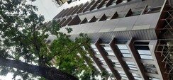 3 BHK + Servant Room Apartment For Sale in Santacruz West