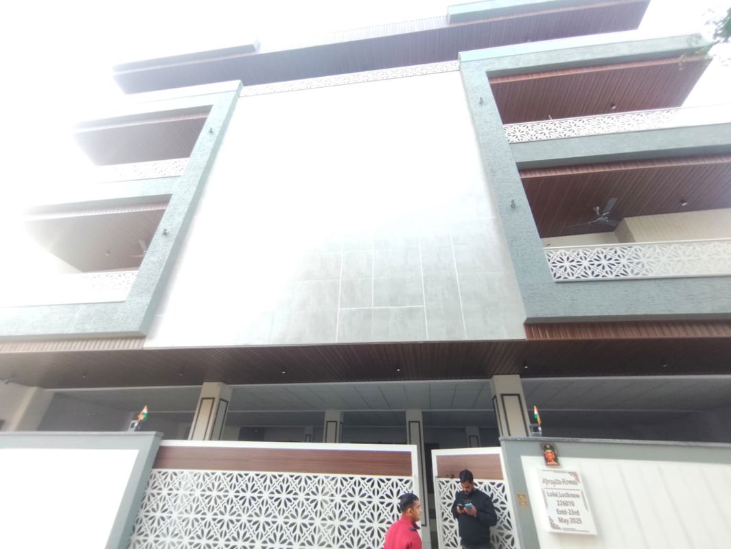 6 BHK + Pooja Room Independent House For Rent in Gomti Nagar