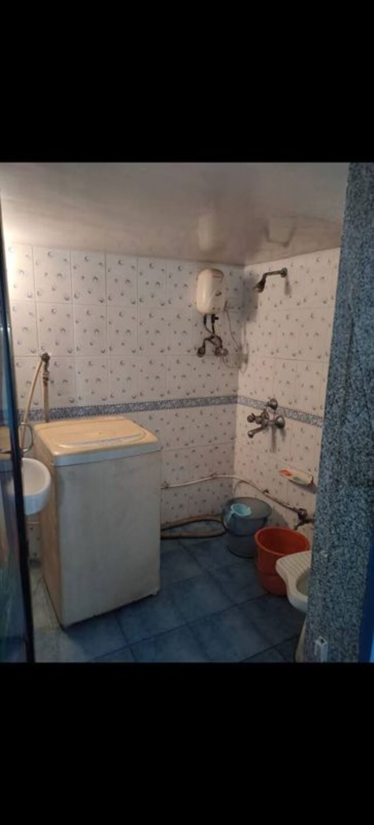 Bathroom, whispering-heights 3 Bedroom 1150 Sq.Ft. Apartment In Malad West Mumbai 9946813