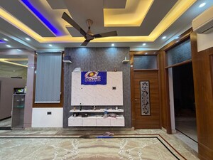 Living Room in 3 BHK Builder Floor at Vasundhara Sector 13 – for Rent