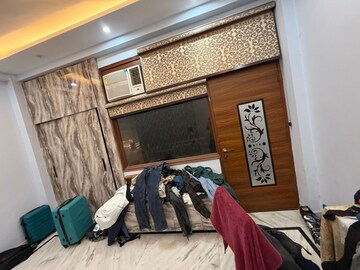 Bedroom in 3 BHK Builder Floor at Vasundhara Sector 13 – for Rent