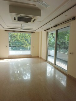 4 BHK + Pooja Room,Servant Room Builder Floor For Rent in Defence Colony