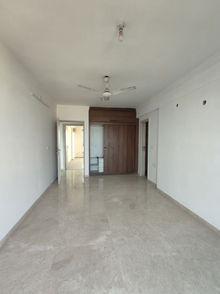 Room, hiranandani-estate 5 Bedroom 5245 Sq.Ft. Apartment In Ghodbunder Road Thane 9946846
