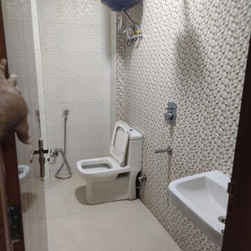 Bathroom in 1 BHK Builder Floor at Malviya Nagar – for Rent