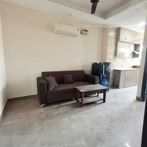 Living Room in 2 BHK Builder Floor at Sector 40 – for Rent