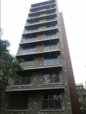 2 BHK Apartment For Sale in Khar West
