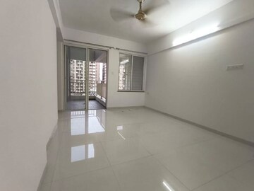 Master Bedroom in 2 BHK Apartment at Majestique Manhattan Phase 2, Wagholi – for Rent