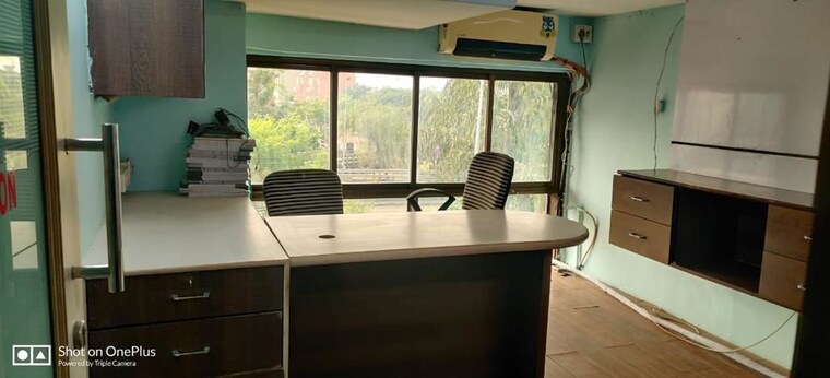 Team Area, haware-fantasia Commercial Office Space 480 Sq.Ft. In Vashi Sector 28 Navi Mumbai 9946908