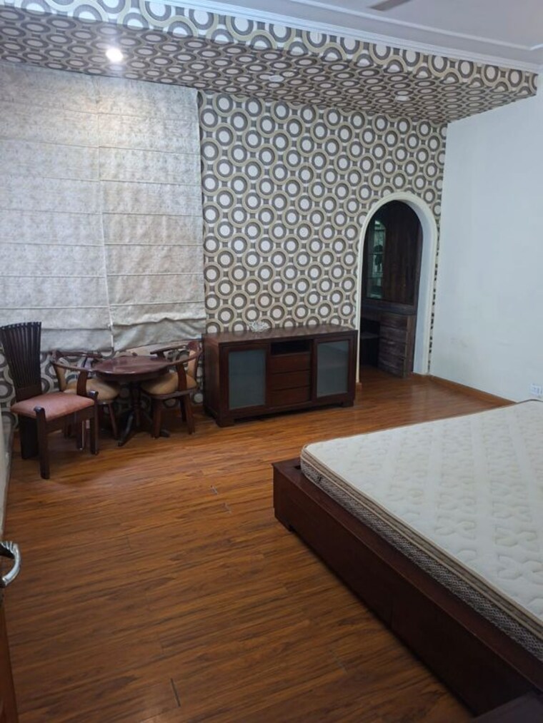 Bedroom, sector 19 6 Bedroom 112 Sq.Mt. Villa In Sector 19 Noida 9946924