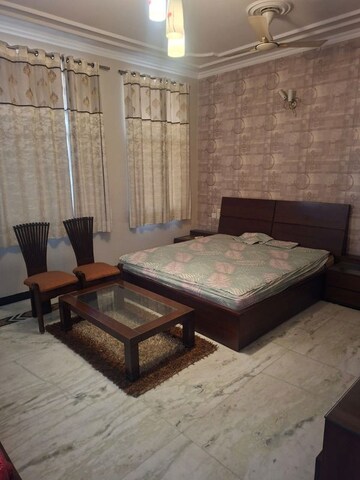 Bedroom in 6 BHK Villa at Sector 19 – for Sale
