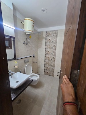 Bathroom in 2 BHK Builder Floor at Sector 38 – for Rent