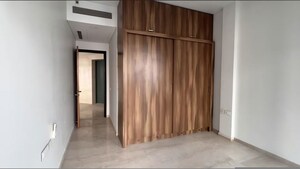 Room in 4 BHK Apartment at Omkar 1973, Worli – for Rent