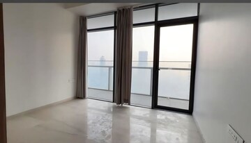 Room in 4 BHK Apartment at Omkar 1973, Worli – for Rent
