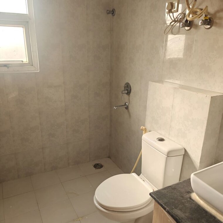 Bathroom, shakti khand iii 2 Bedroom 900 Sq.Ft. Builder Floor In Shakti Khand Iii Ghaziabad 9946955