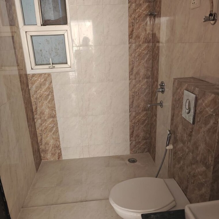 Bathroom, shakti khand iii 2 Bedroom 900 Sq.Ft. Builder Floor In Shakti Khand Iii Ghaziabad 9946955