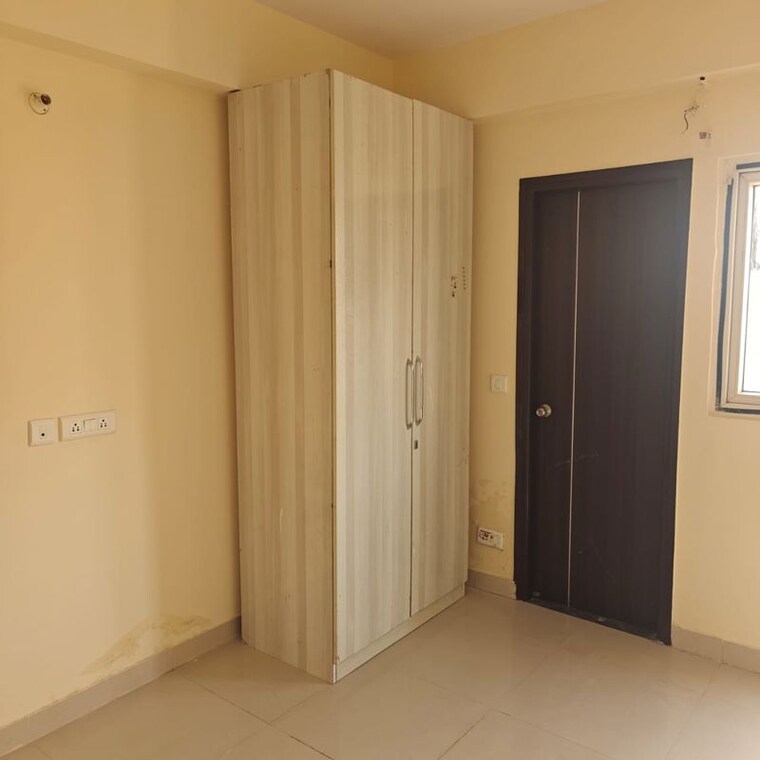 Room, shakti khand iii 2 Bedroom 900 Sq.Ft. Builder Floor In Shakti Khand Iii Ghaziabad 9946955